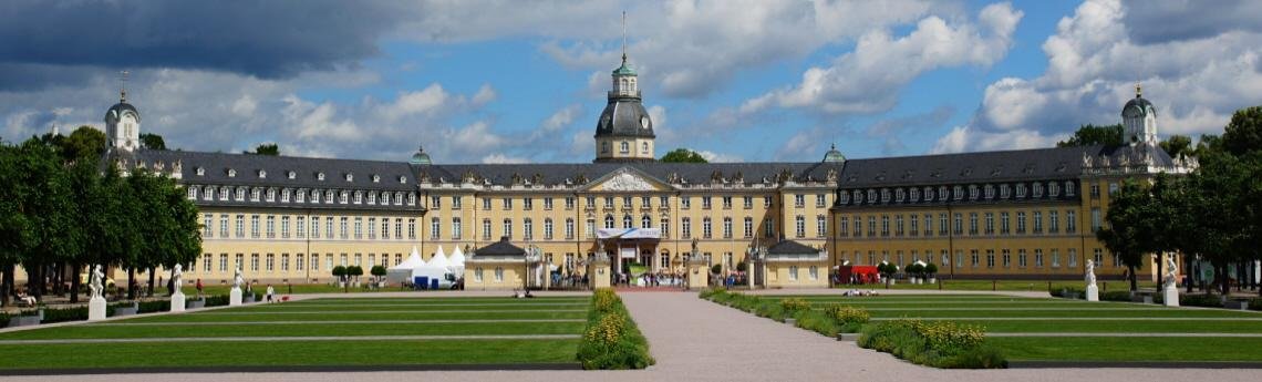 Bundesstaat-Baden-Karlsruher-Schloss.jpg